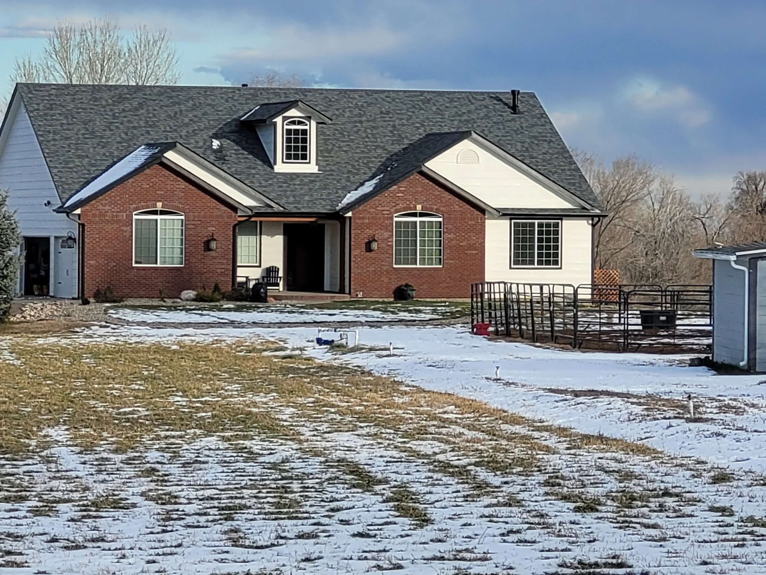 Finished residential siding project by Royal Premium Paint Company in Colorado Springs